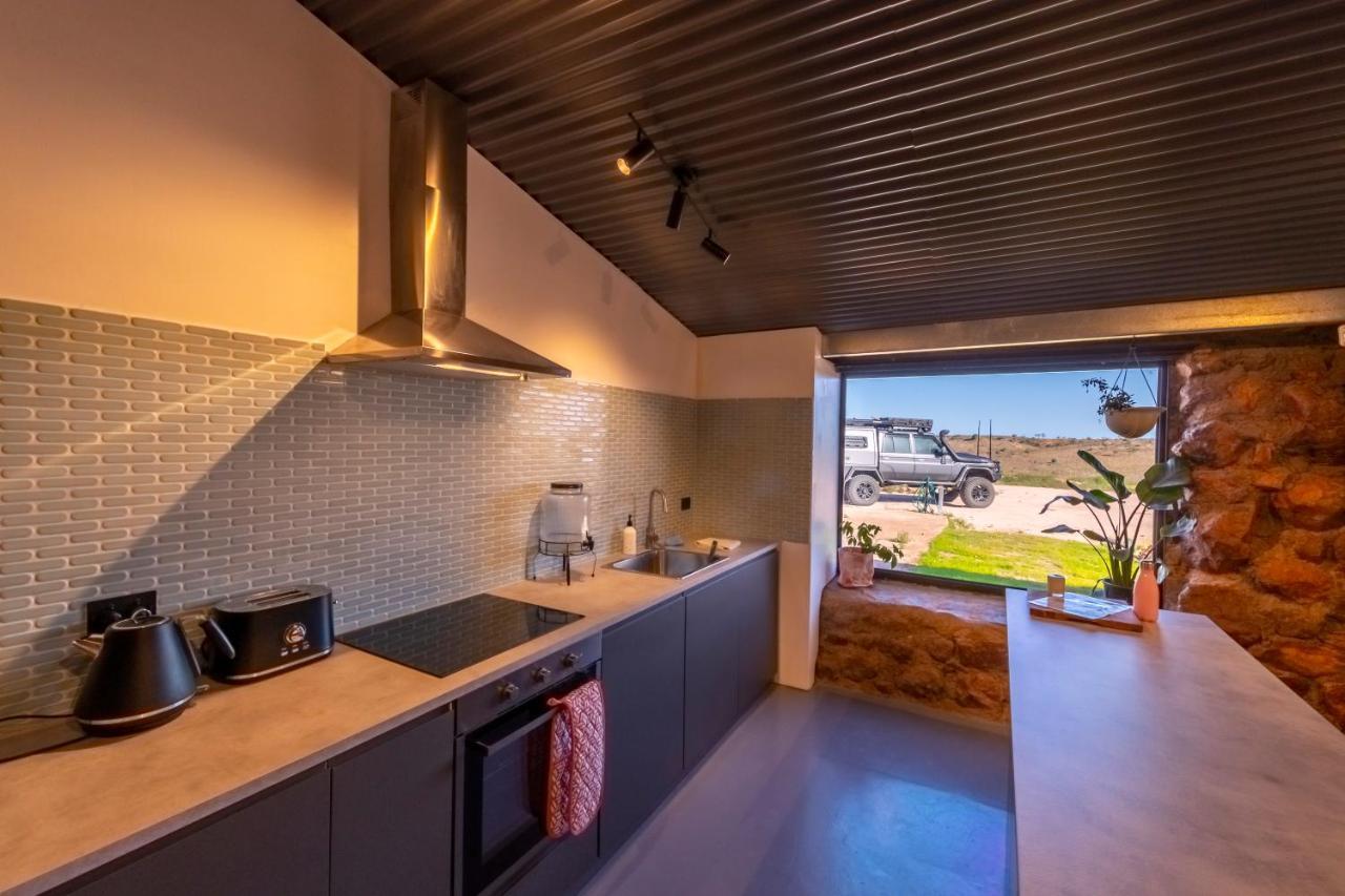 White Cliffs Accommodation -Daybreak Dugout - Unique Cave House Bagian luar foto